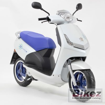 2012 Peugeot Vivacity Electric photo